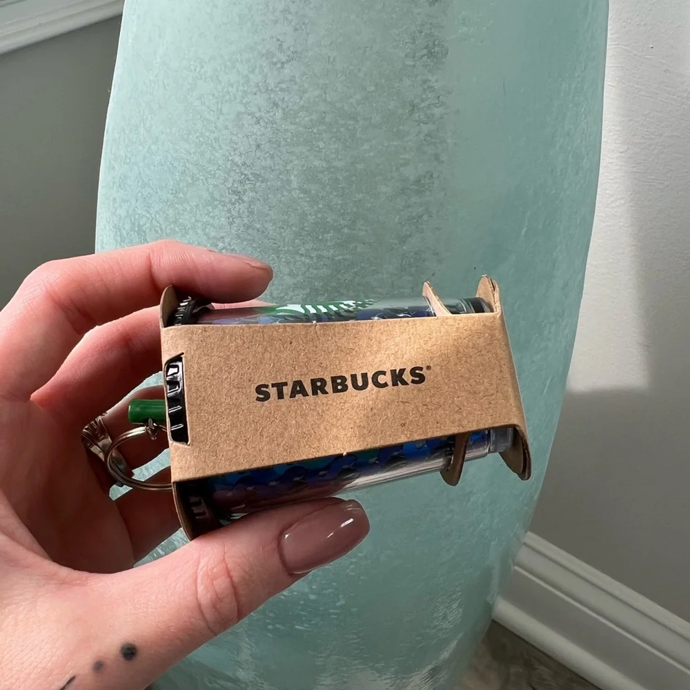 Starbucks UK Release Mermaid Sequin Keychain 🧜🏼♀️ - Picture 4 of 6